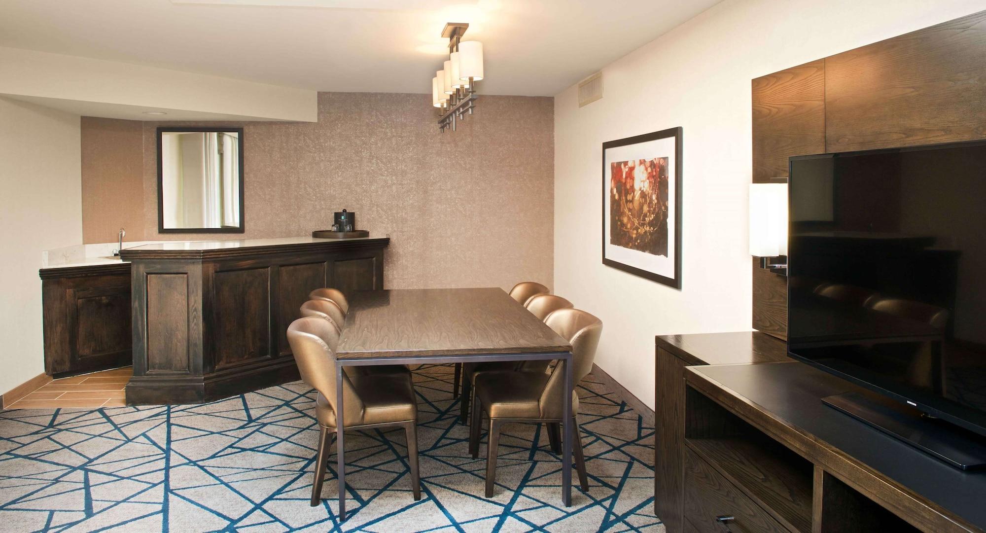 Embassy Suites By Hilton Detroit - Livonia/Novi Bagian luar foto