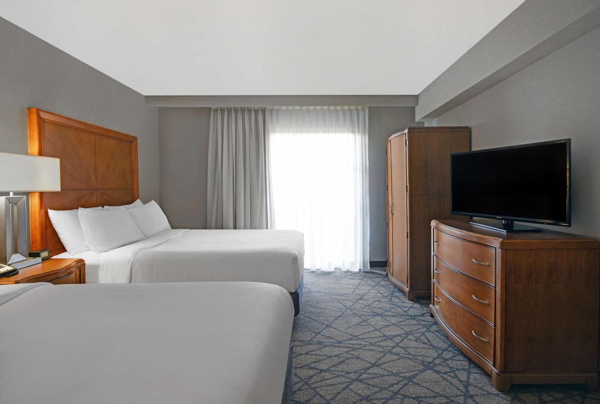 Embassy Suites By Hilton Detroit - Livonia/Novi Bagian luar foto
