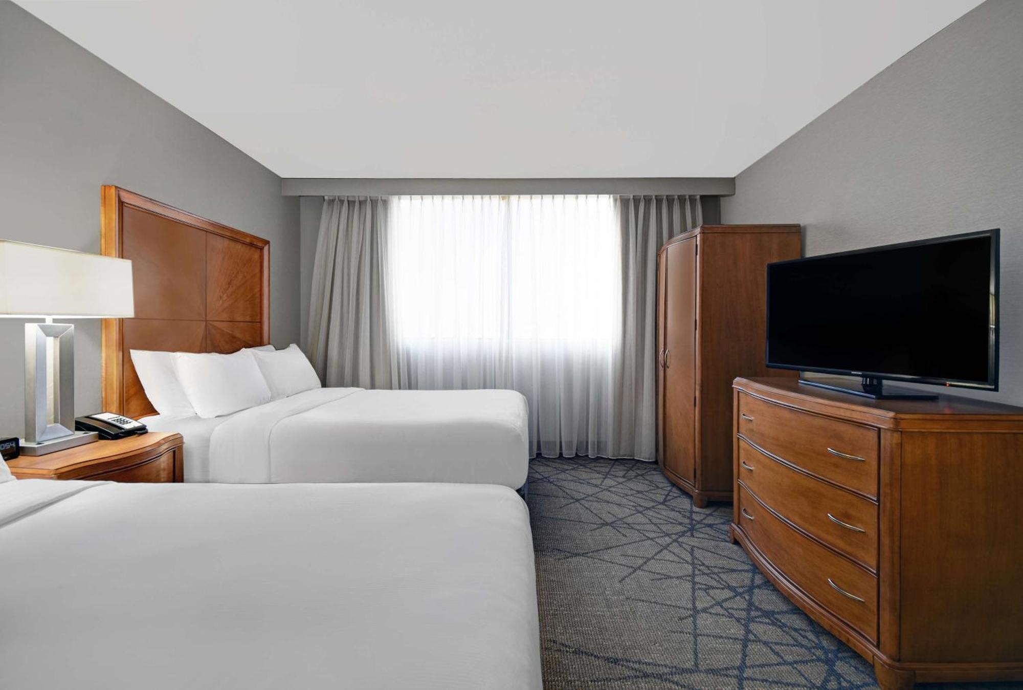 Embassy Suites By Hilton Detroit - Livonia/Novi Bagian luar foto
