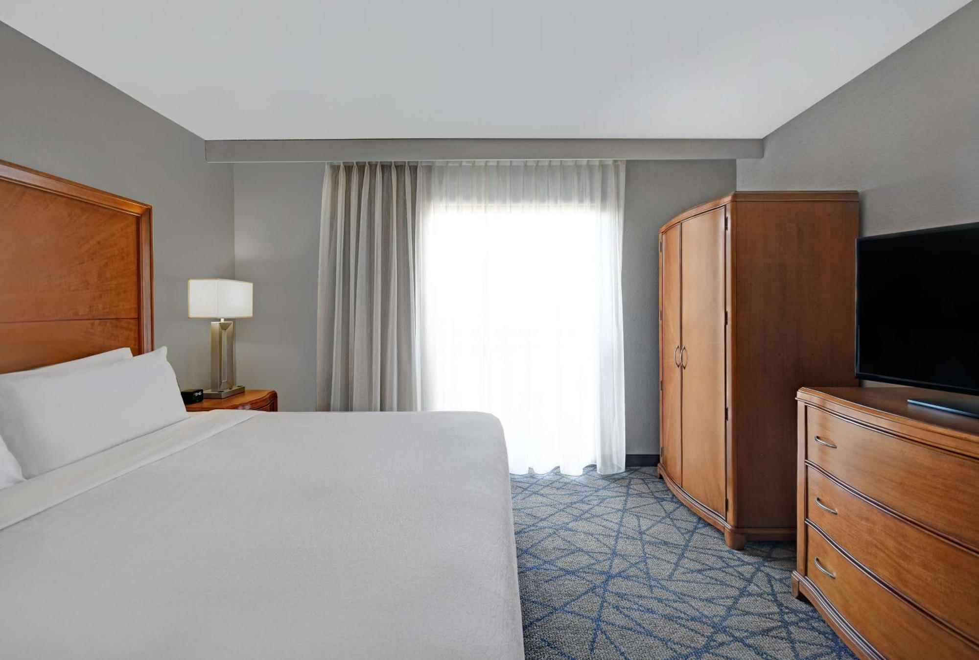 Embassy Suites By Hilton Detroit - Livonia/Novi Bagian luar foto