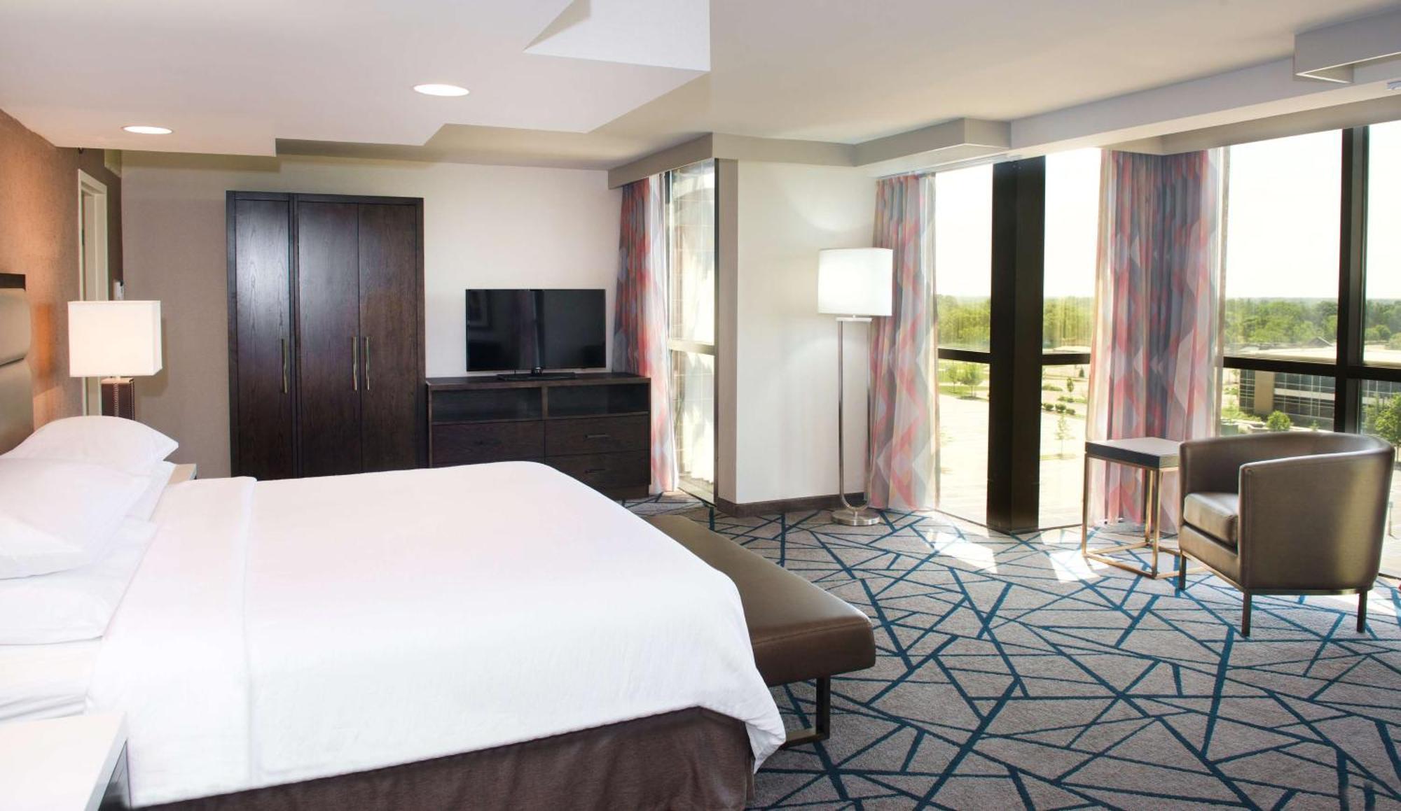 Embassy Suites By Hilton Detroit - Livonia/Novi Bagian luar foto