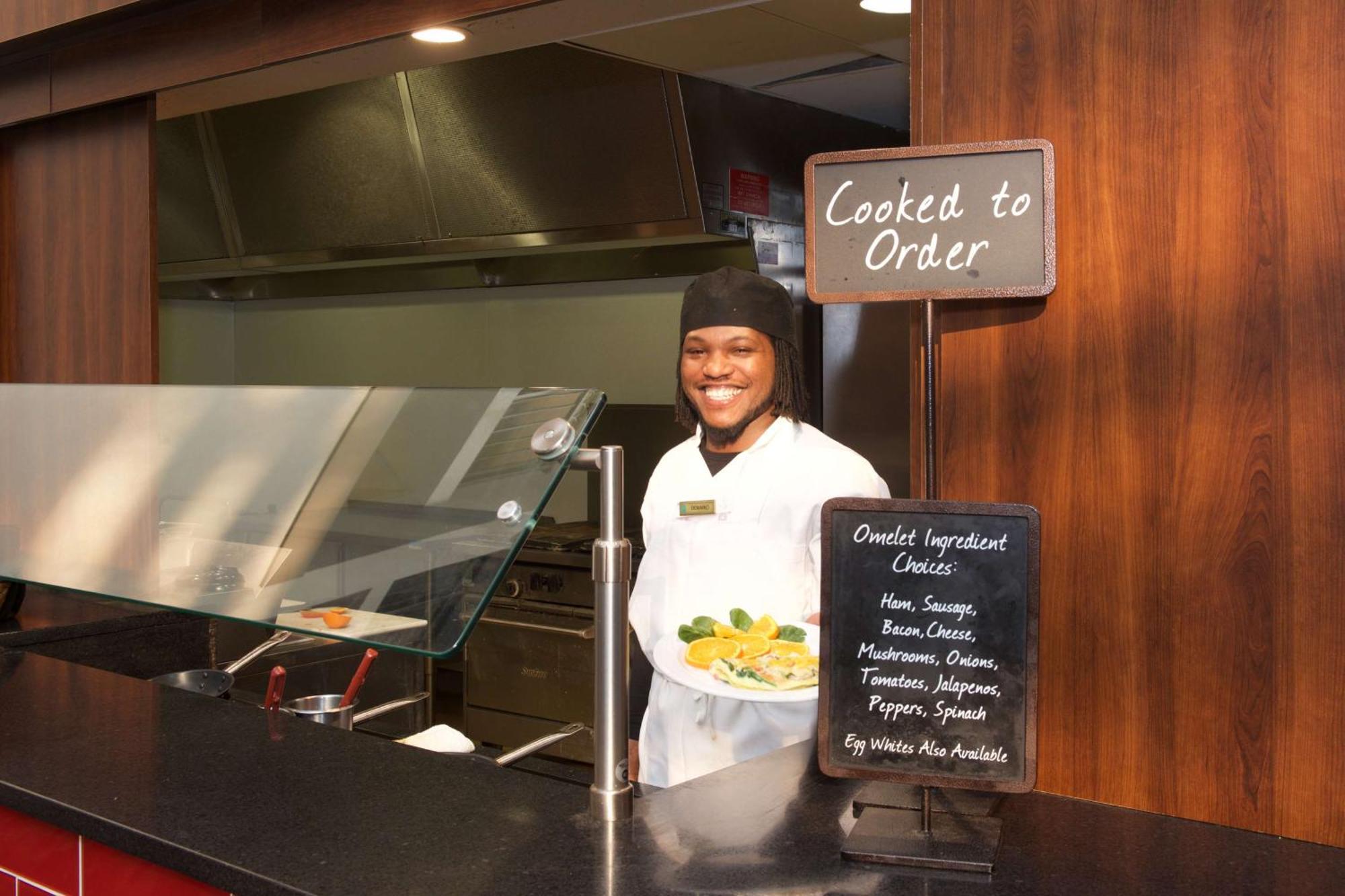 Embassy Suites By Hilton Detroit - Livonia/Novi Bagian luar foto