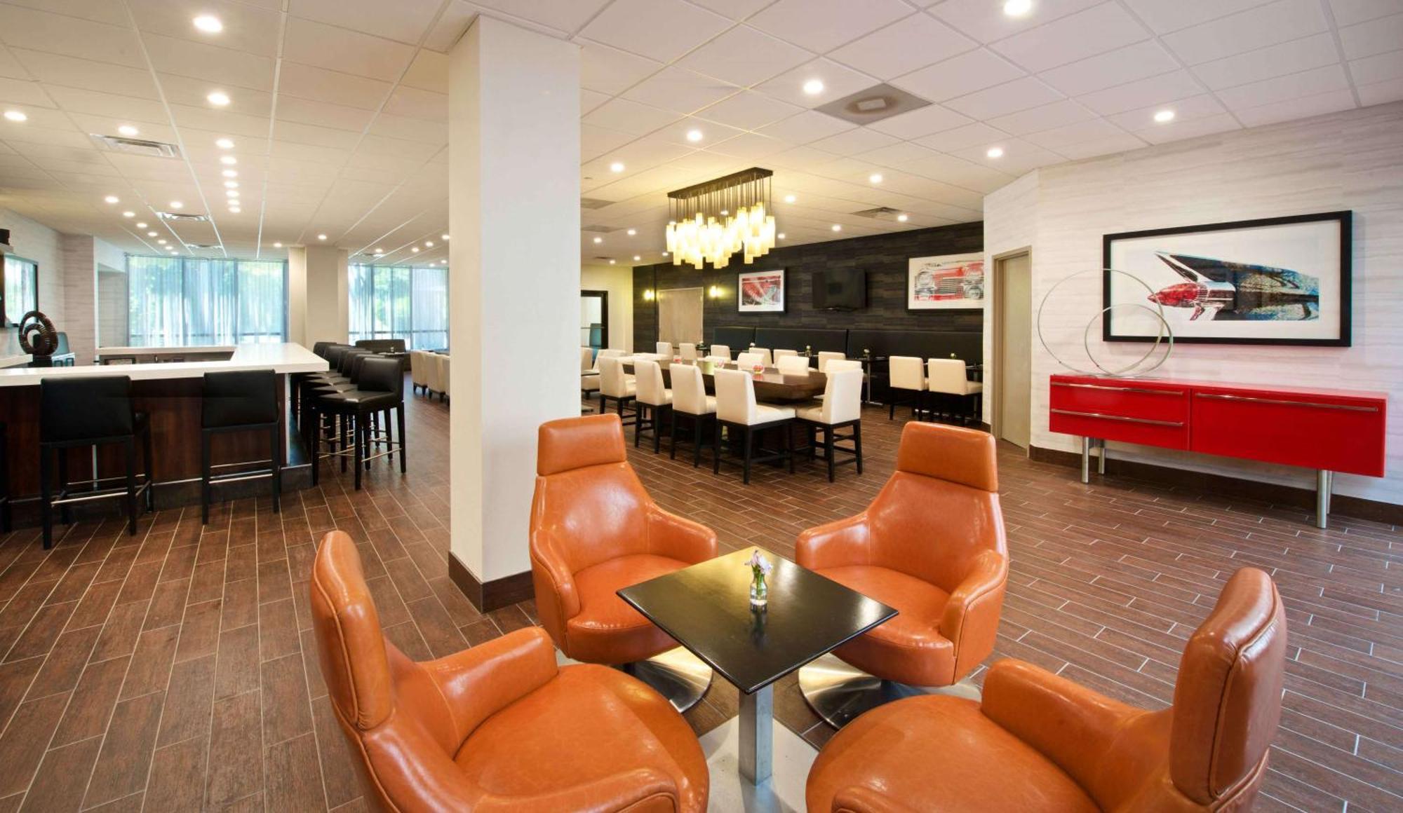 Embassy Suites By Hilton Detroit - Livonia/Novi Bagian luar foto