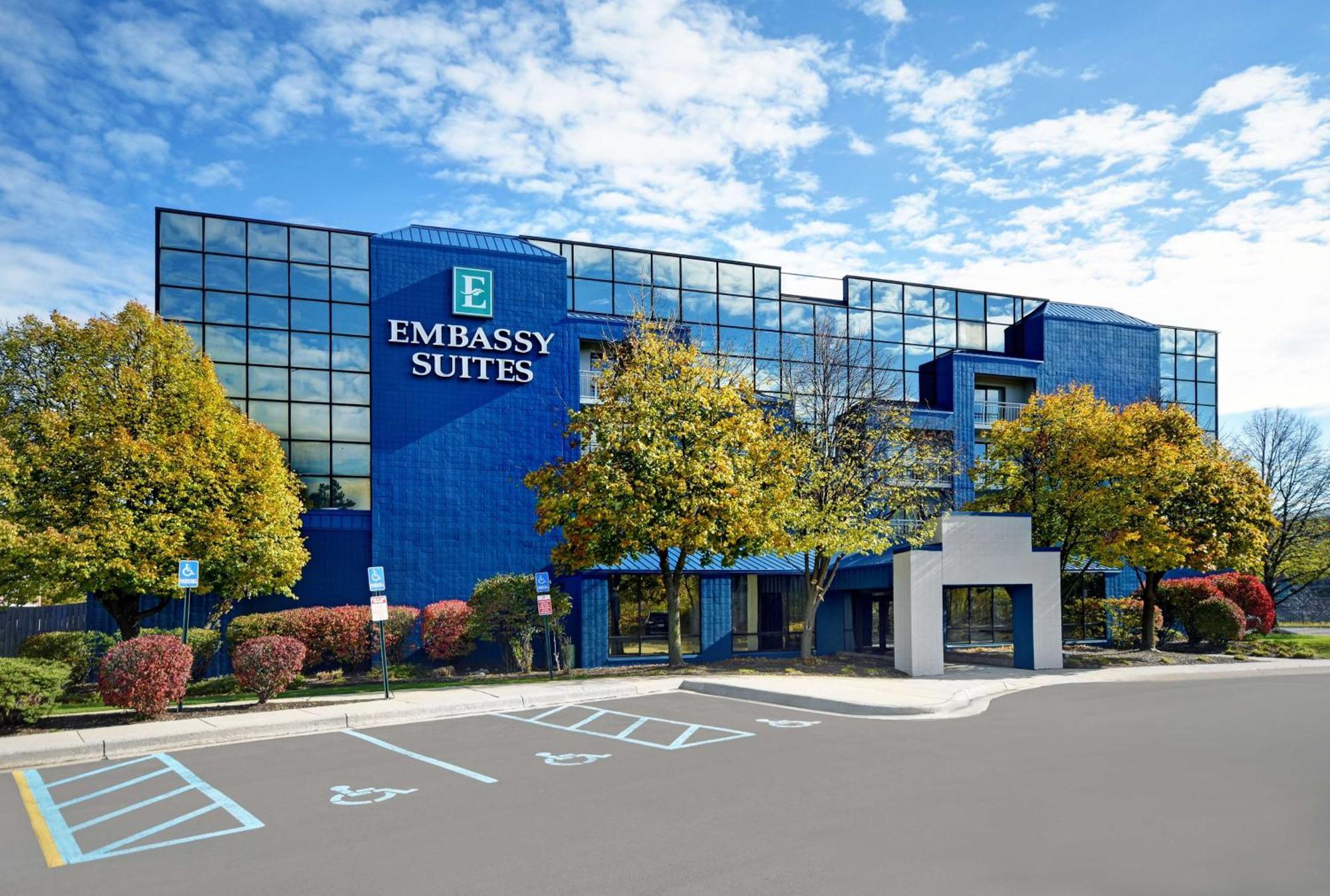 Embassy Suites By Hilton Detroit - Livonia/Novi Bagian luar foto